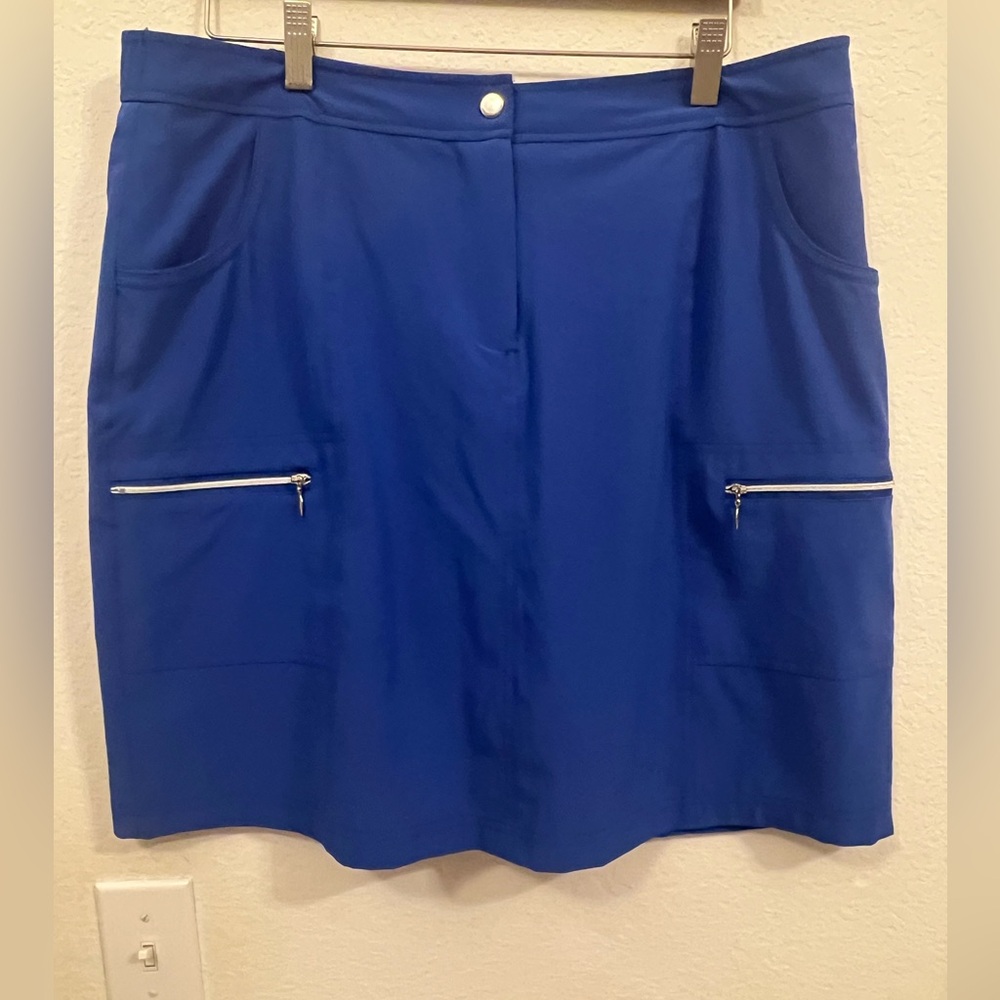Chico’s  ZENERGY NEEMA ZIP POCKET SKORT
SKIRT
BALI BLUE